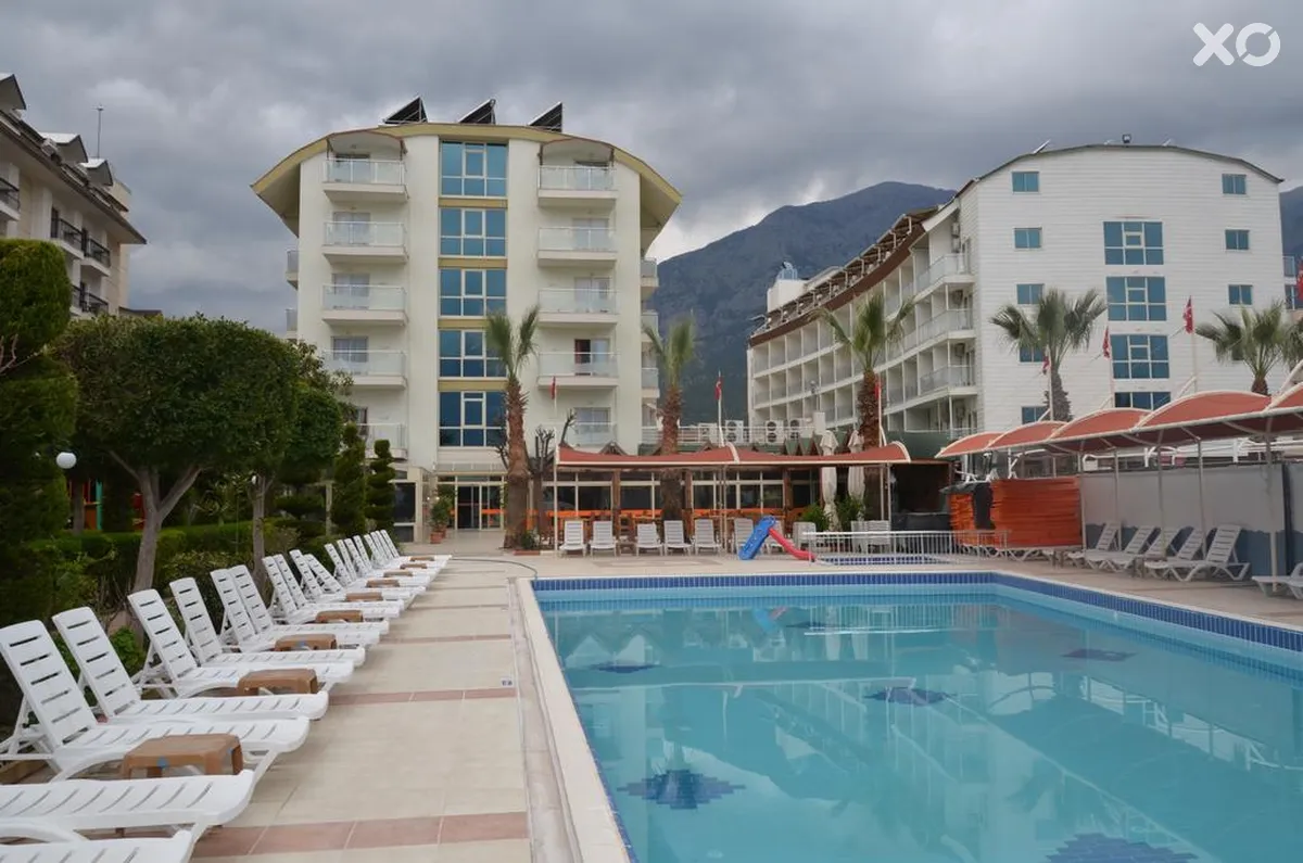 Lims Bona Dea Beach Hotel