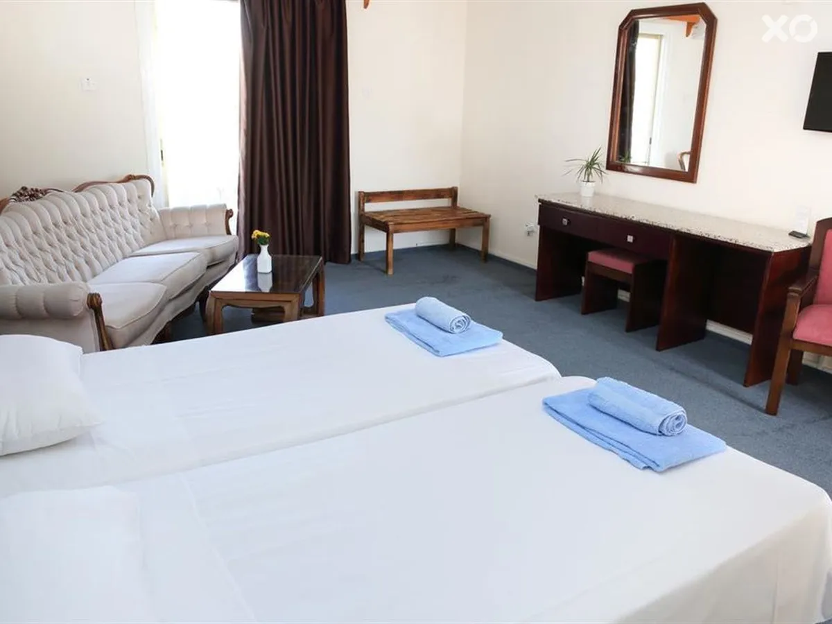 Antonis G Hotel Apartments