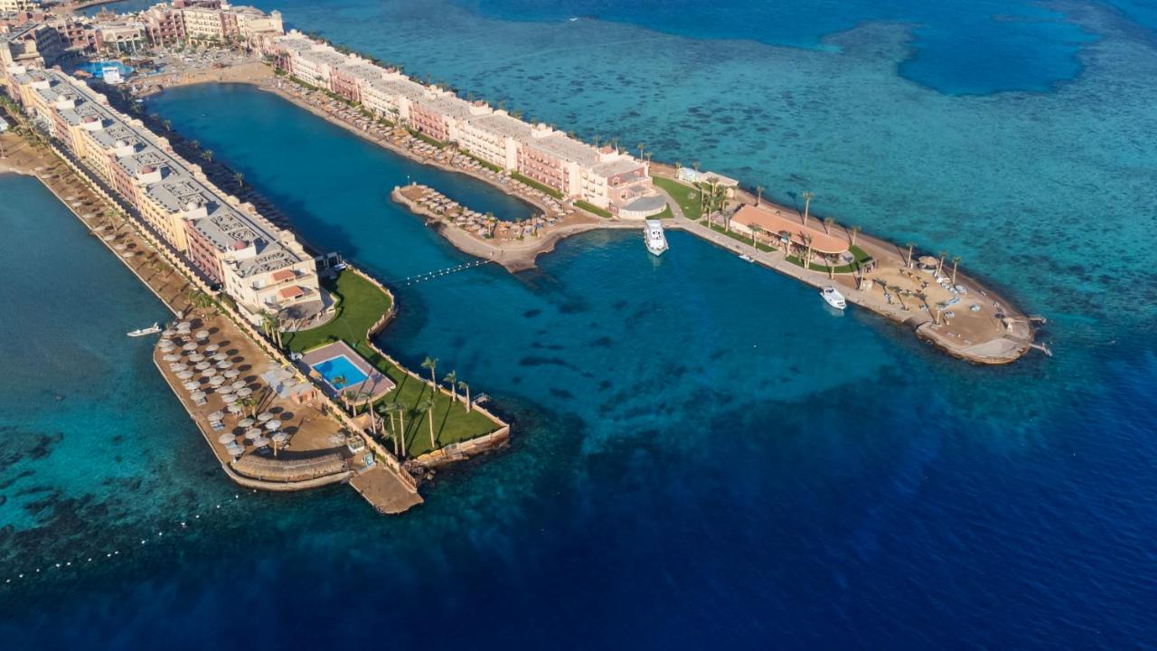 Sunny Days Mirette Family Apartments & Resort