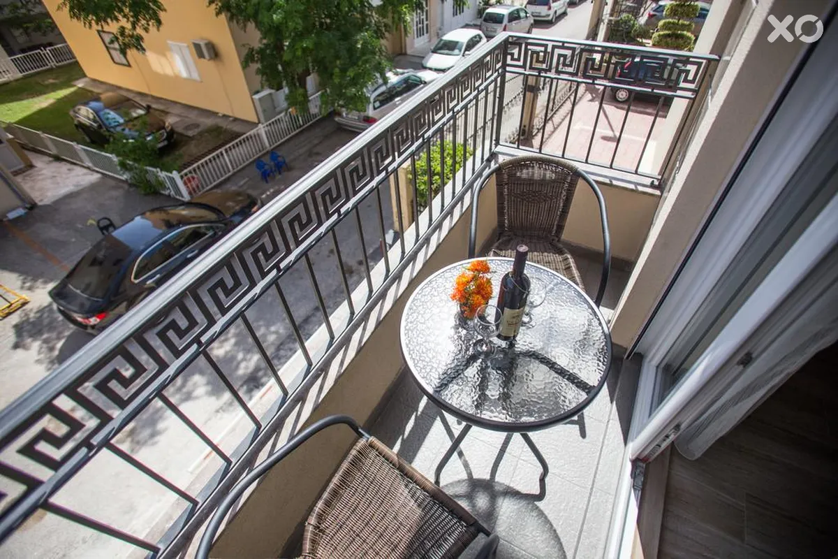 Al Mare Apartments