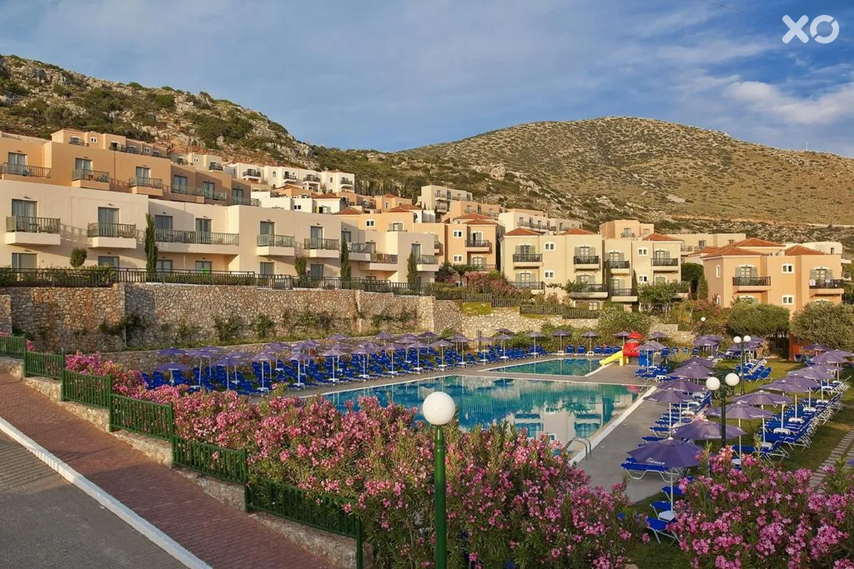 Zeus Hotels The Village Resort & Waterpark