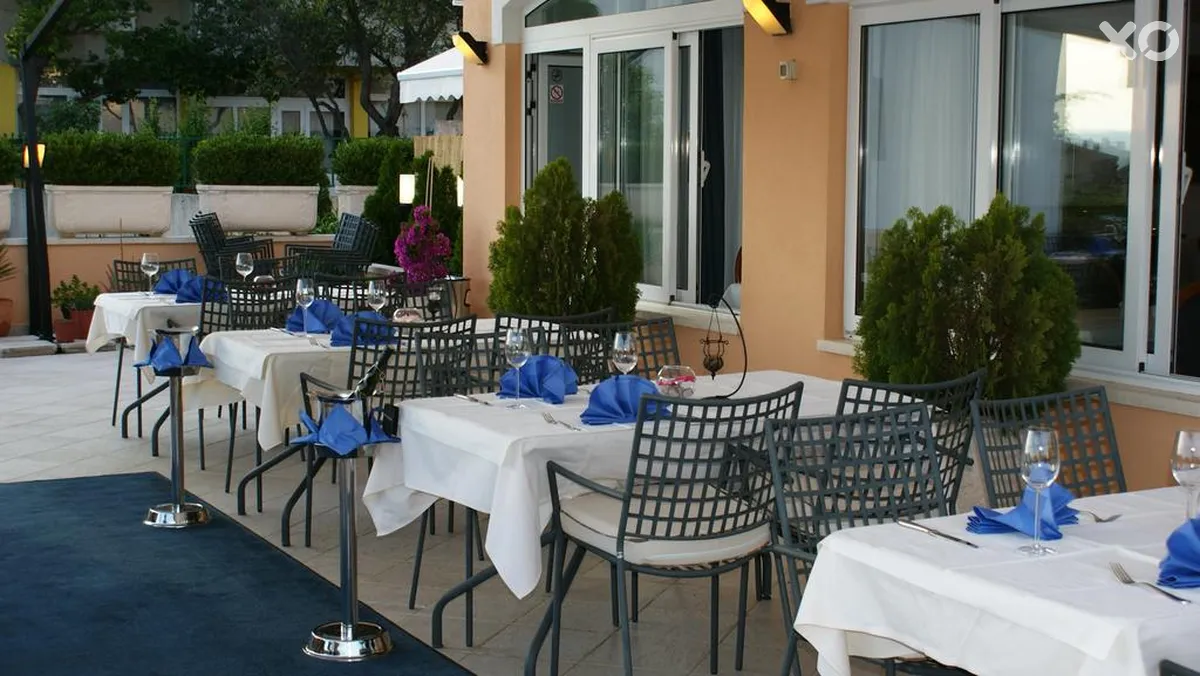 Rosina Hotel
