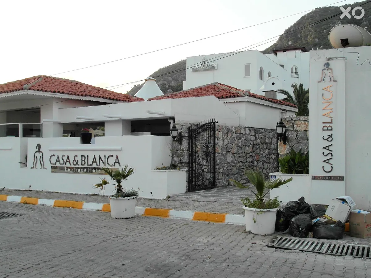 Casa Blanca Beach Hotel
