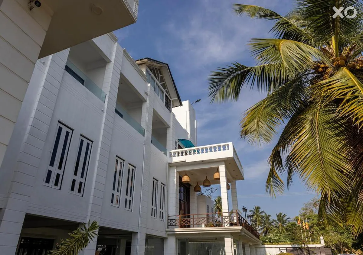Sea Breeze Hotel