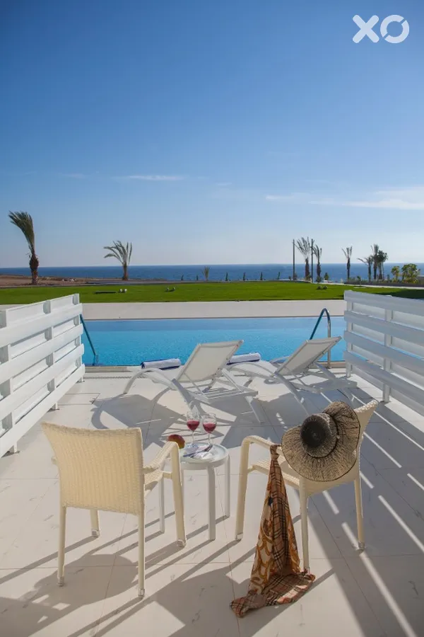 King Evelthon Beach Hotel & Resort