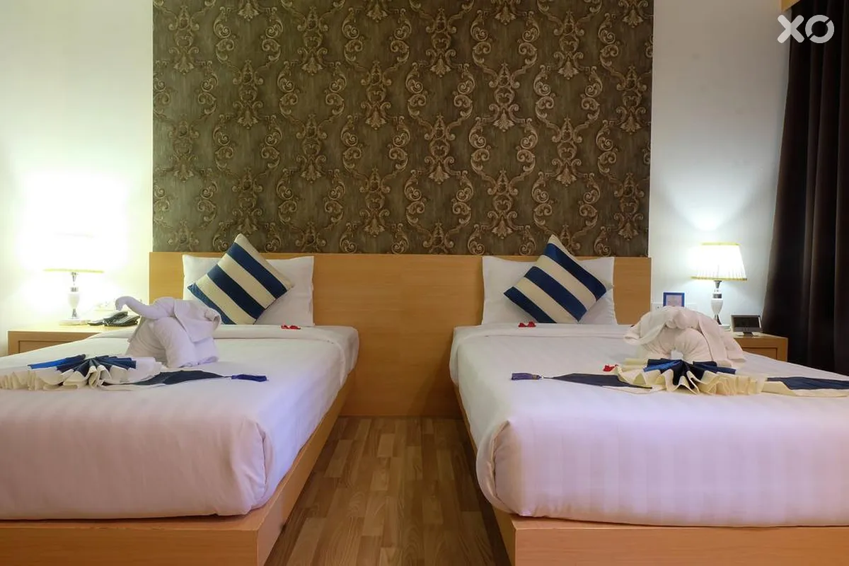iCheck inn Central Patong
