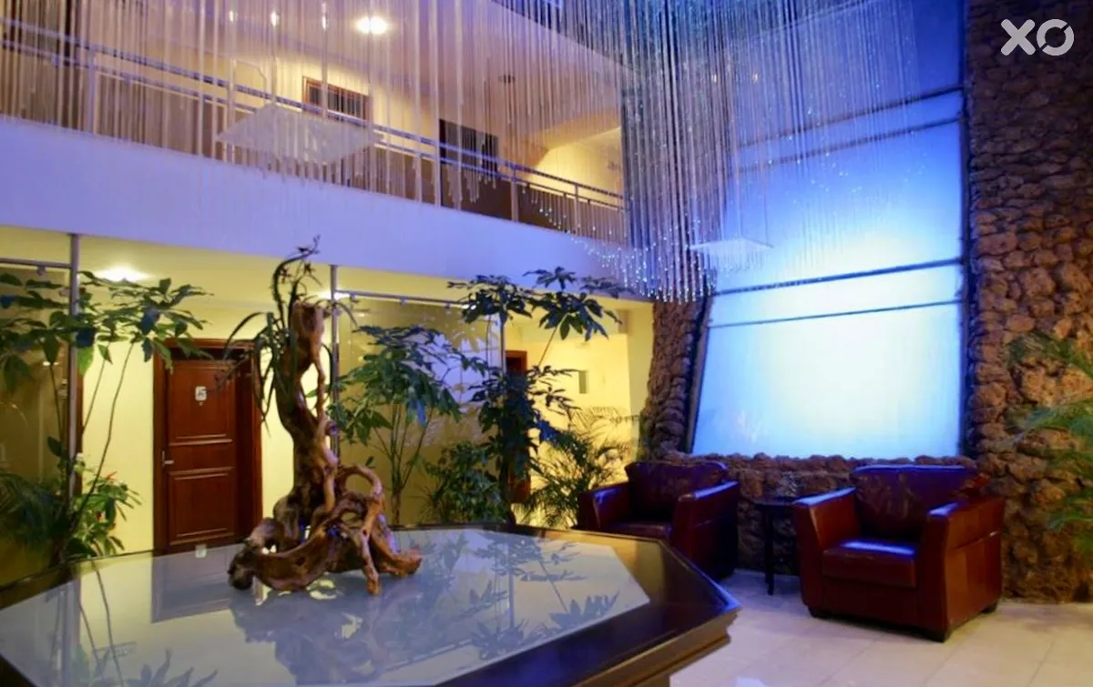 Avalon Hotel