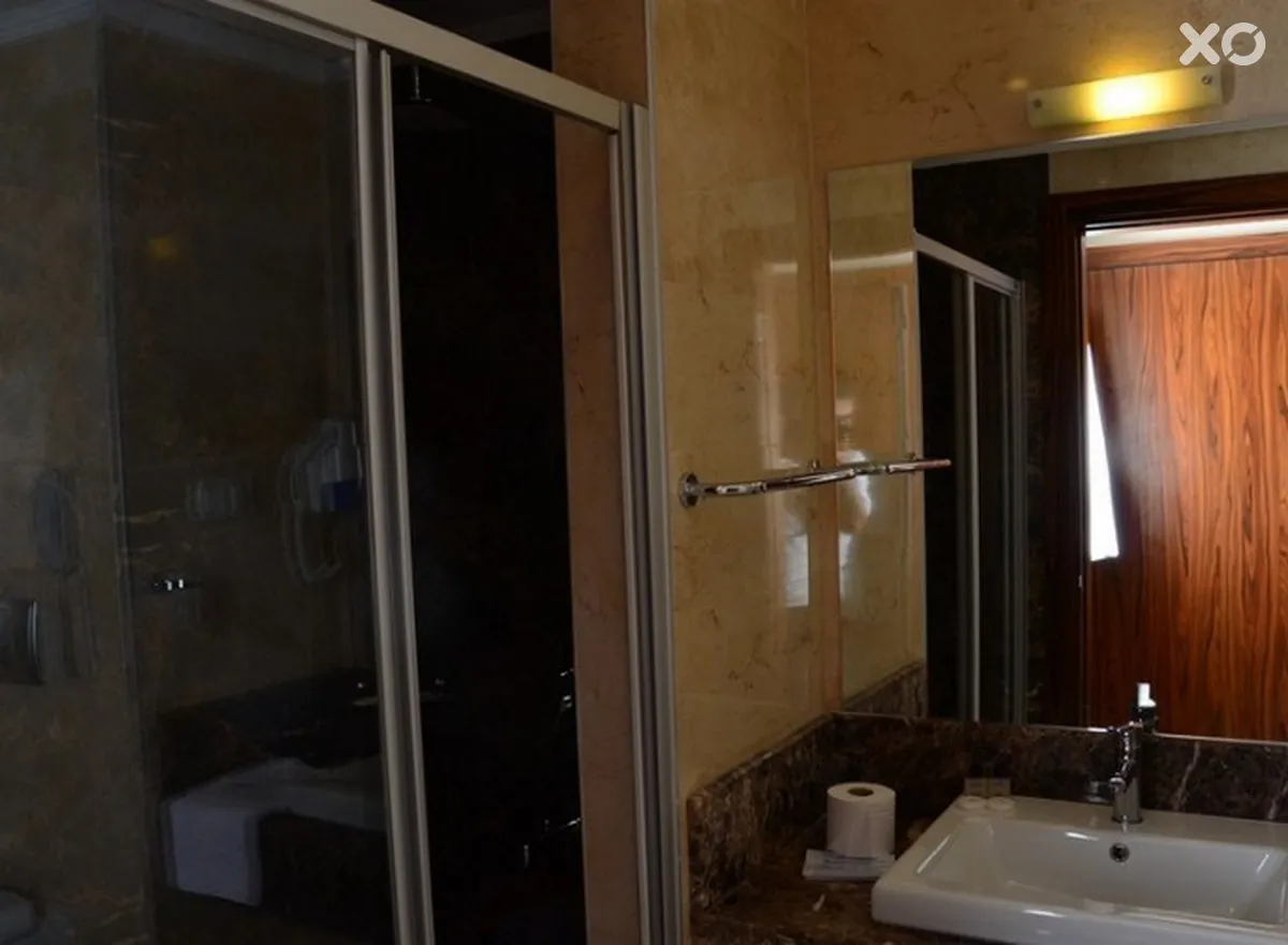 Club Side Coast Hotel