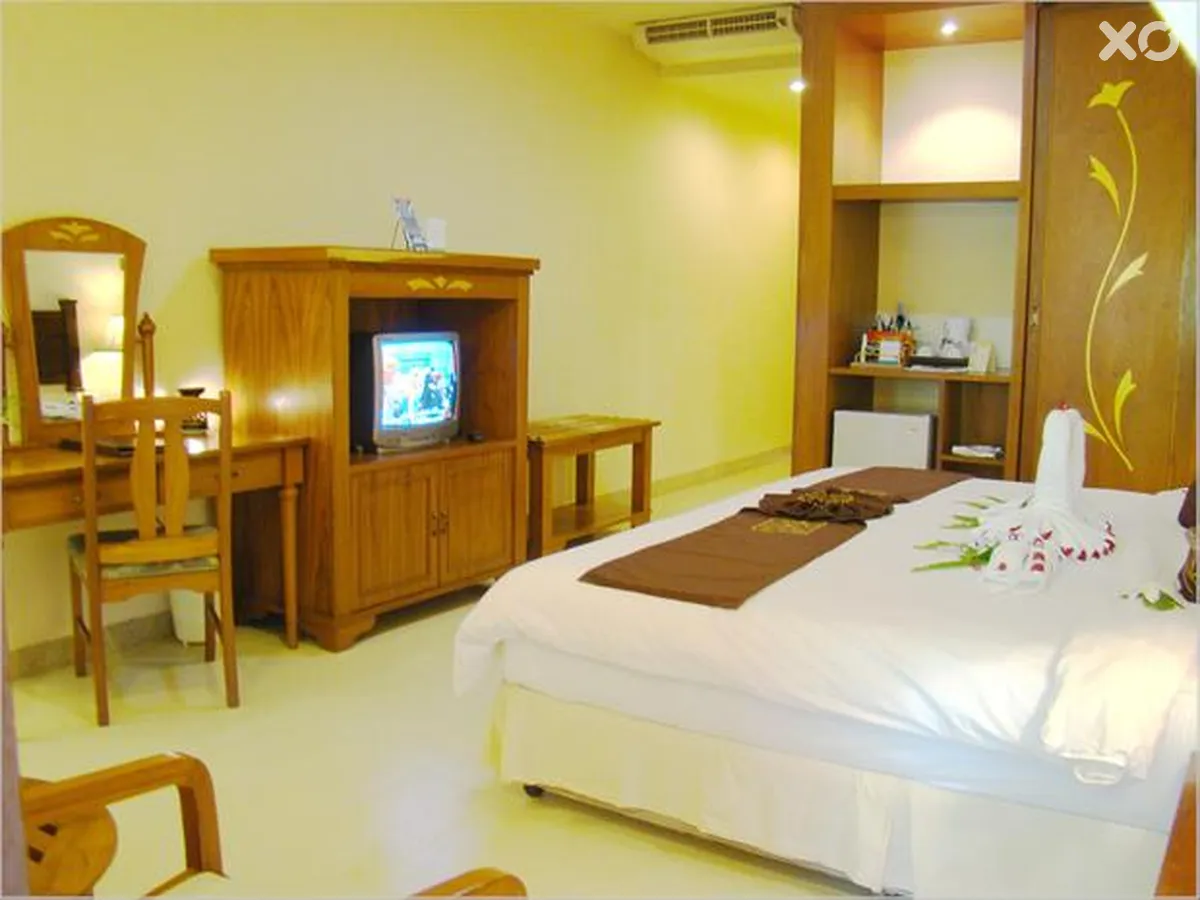 Patong Leelavadee Hua Ting Holiday Inn Пхукет