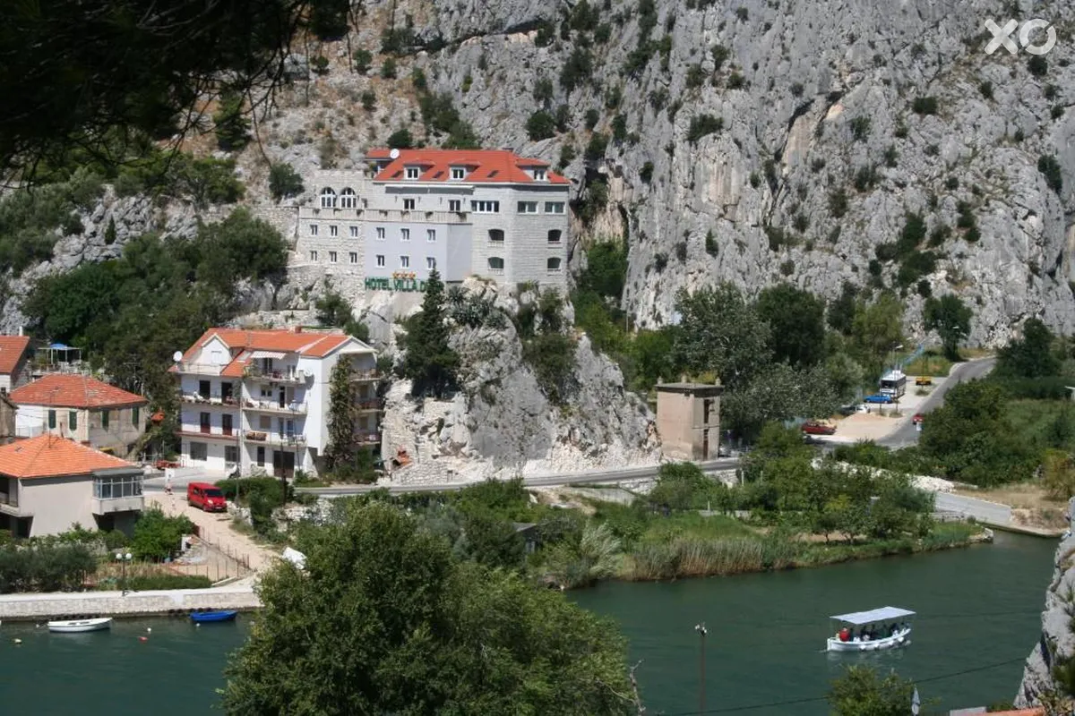 Boutique Hotel Villa Dvor Hotel