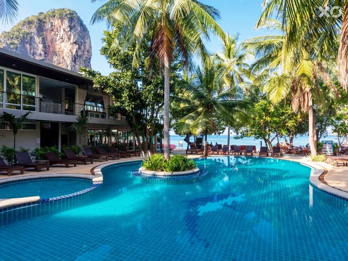 Sand Sea Resort