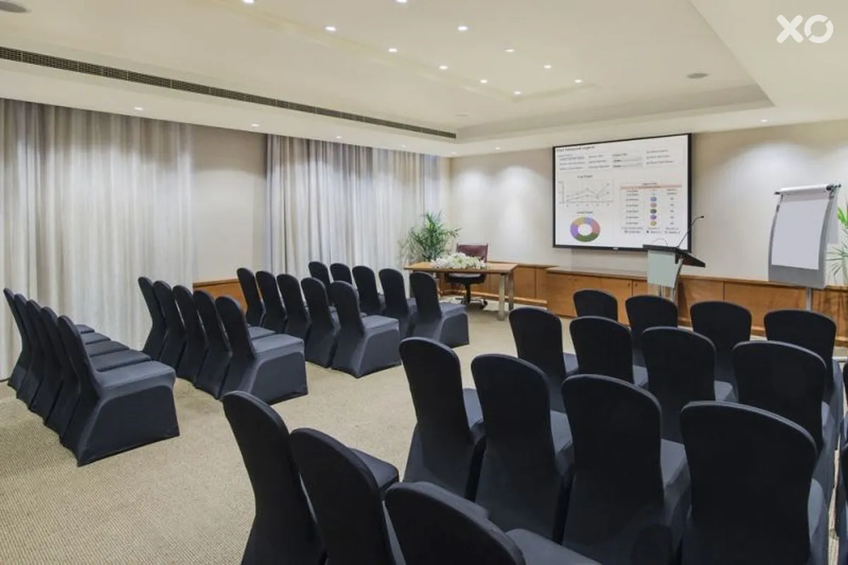 Swissotel Al Murooj Dubai