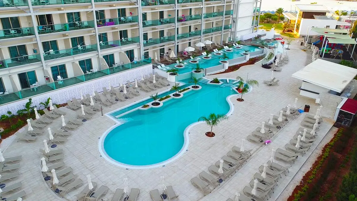 Asterias Beach Hotel