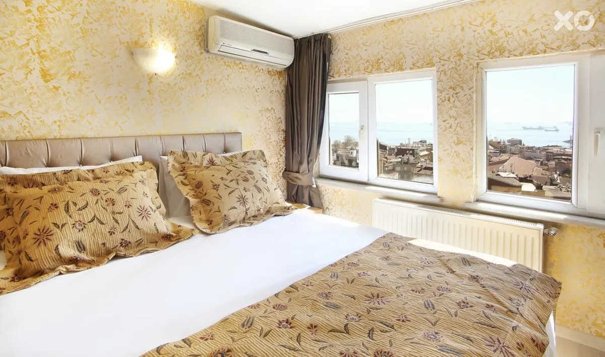 Theodian Hotel
