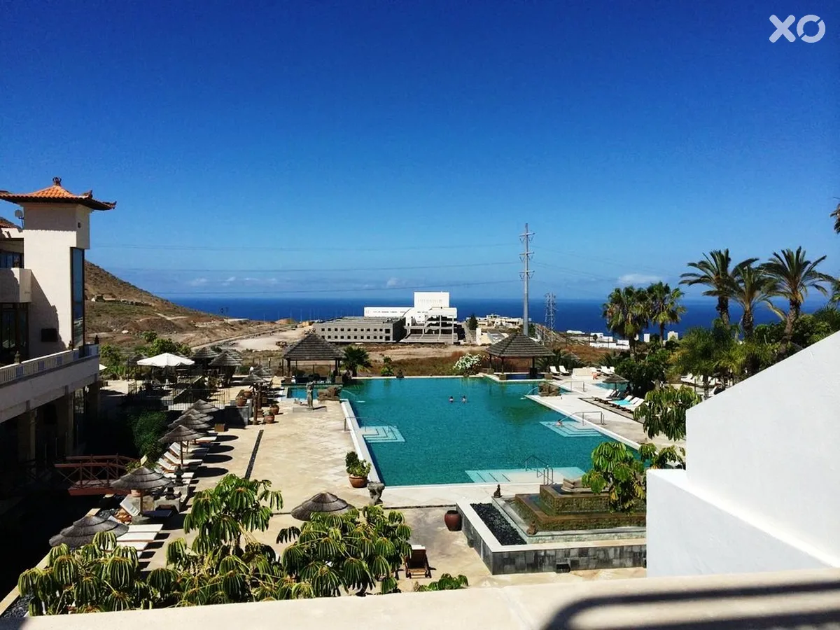 Regency Country Club Apartments & Suites