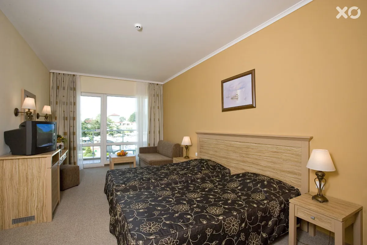 DIT Evrika Beach Club Hotel