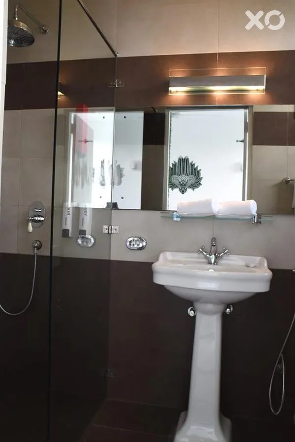 J Ambalangoda Hotel