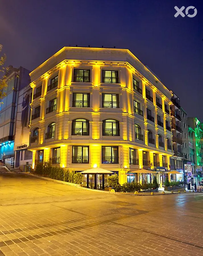 Momento Hotel