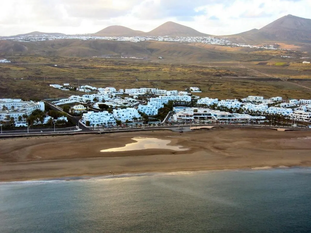 Club Pocillos Apartments