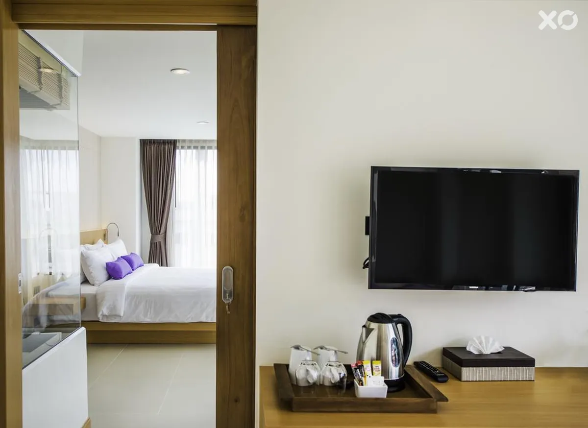 The Lunar Patong
