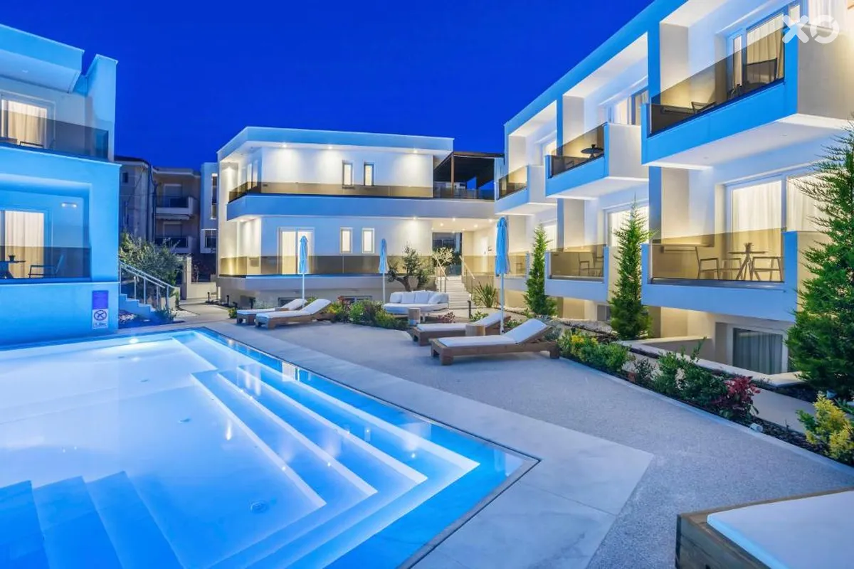 Mirablue Luxury Residences