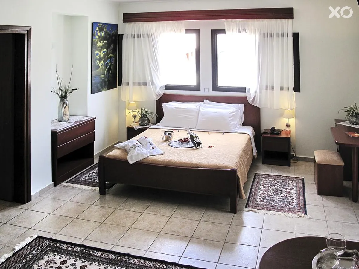 Lesse Hotel