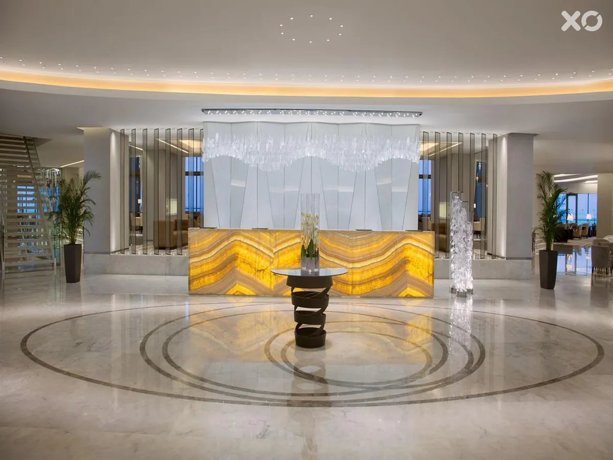 Akra Hotel