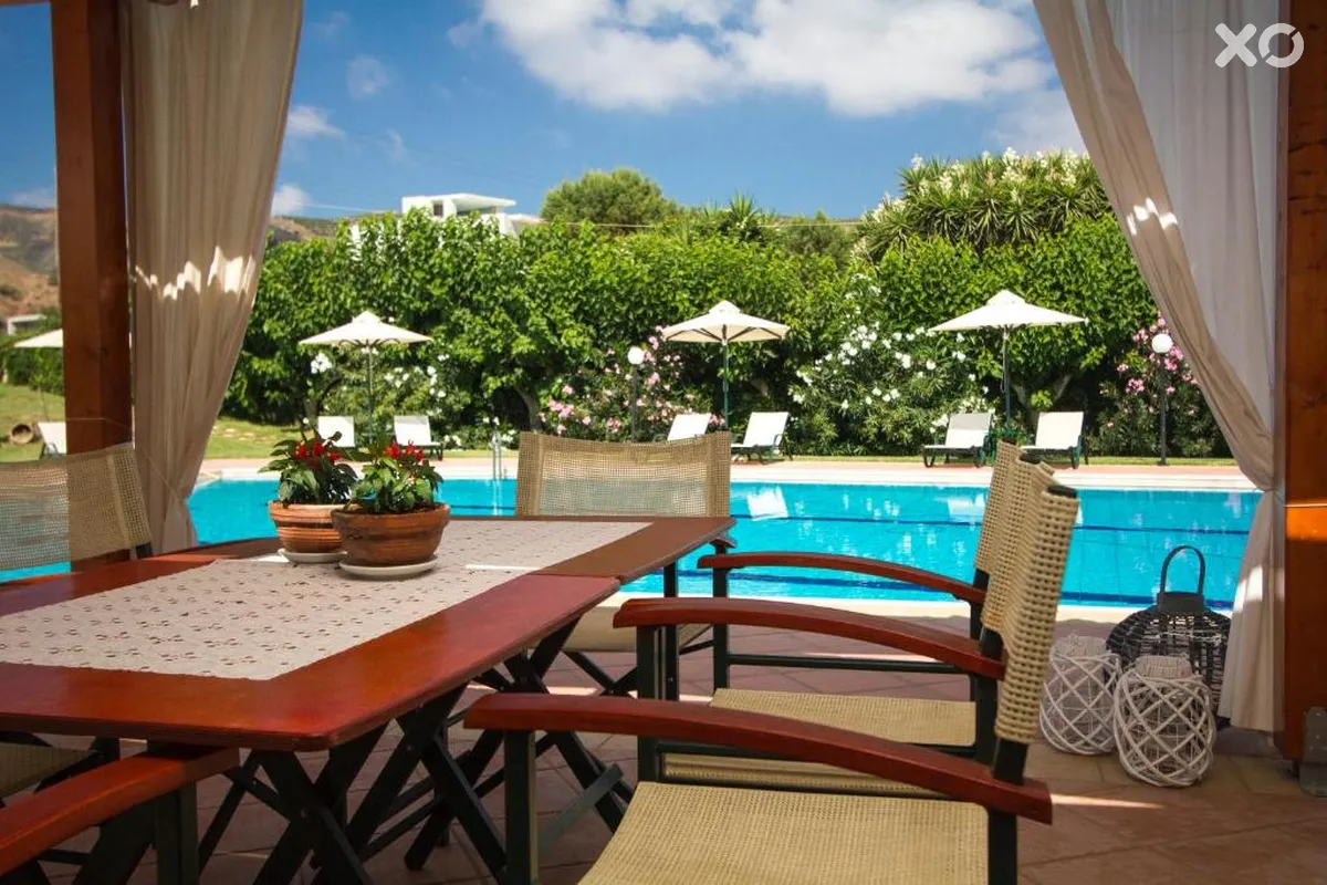 Peli Hotel