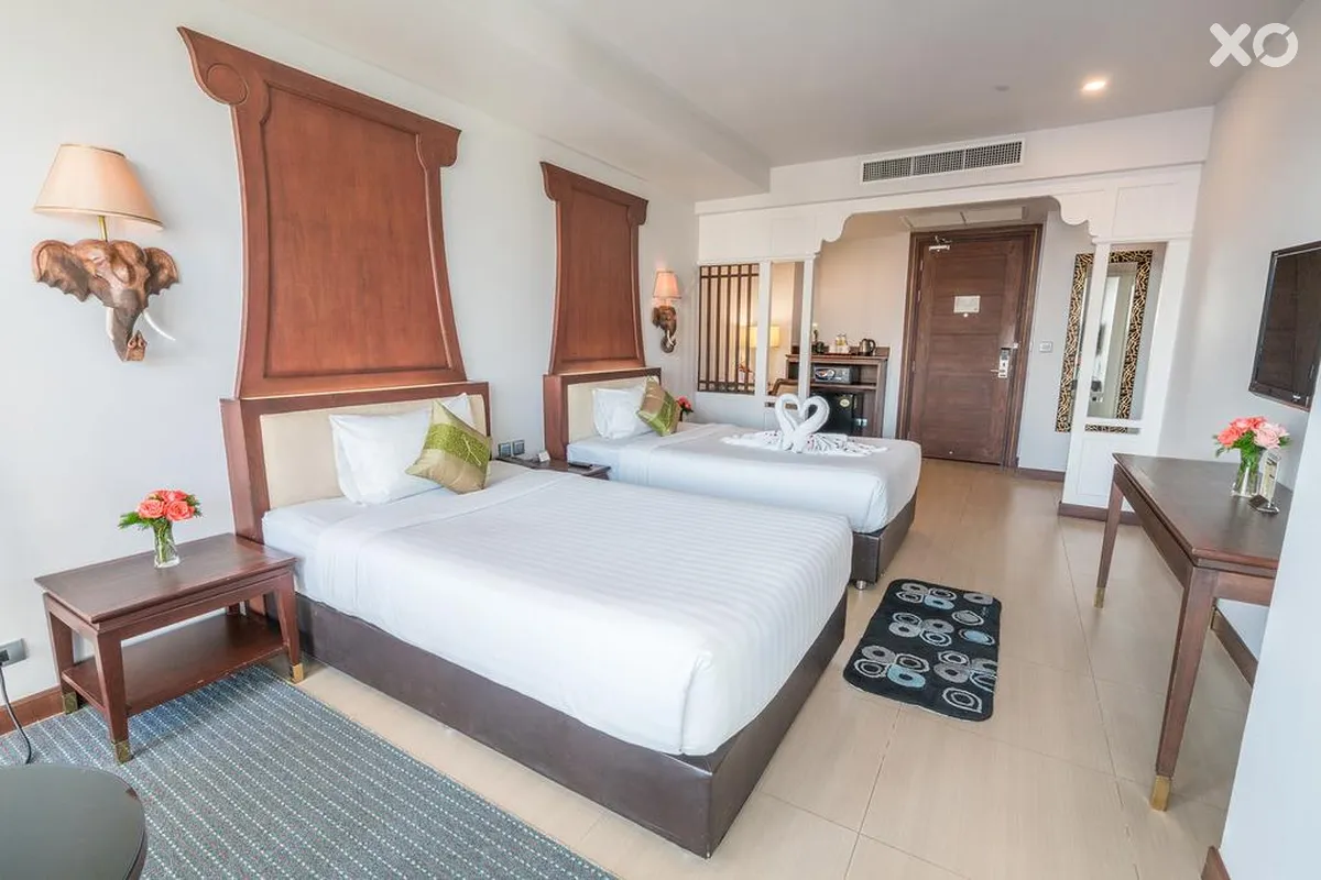 Aiyara Grand Hotel