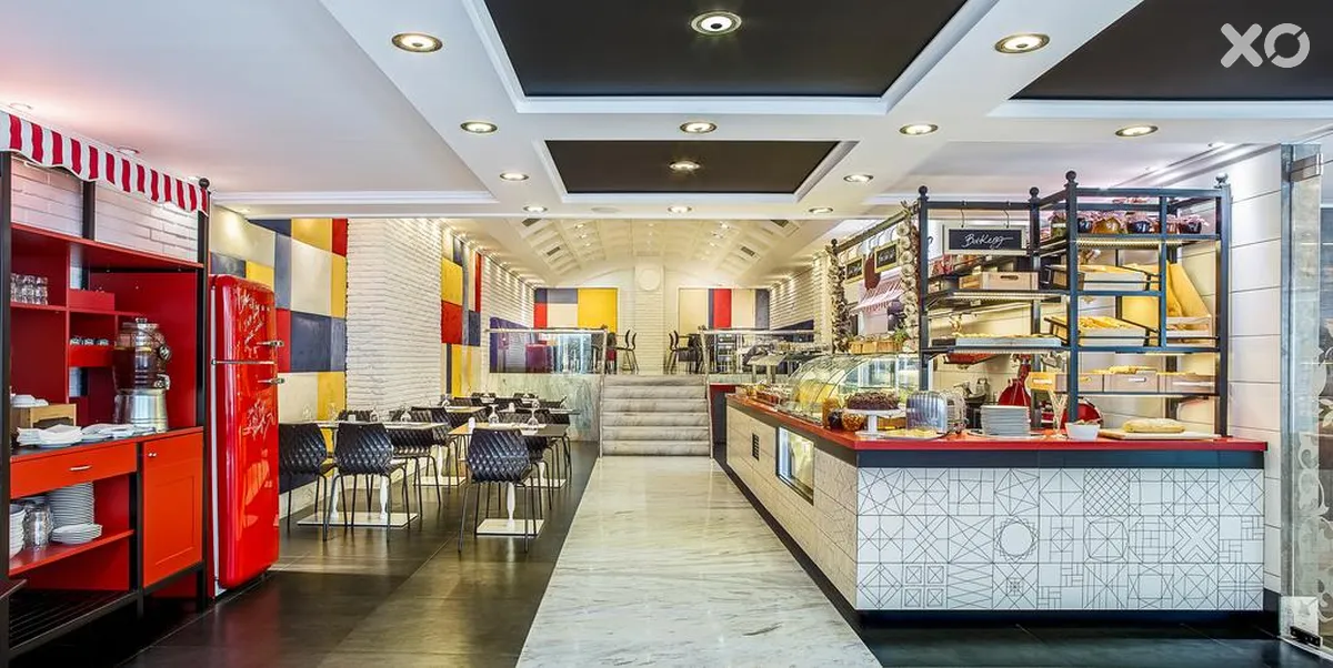 Alexandros Hotel