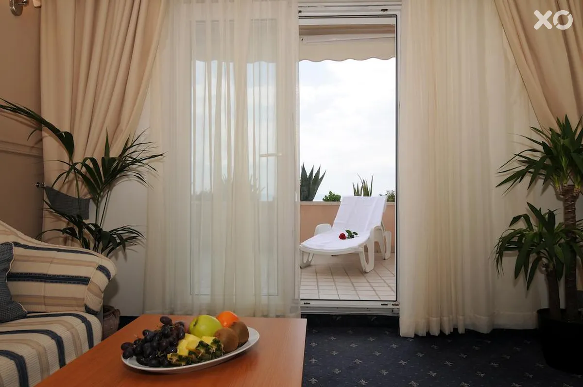 Rosina Hotel