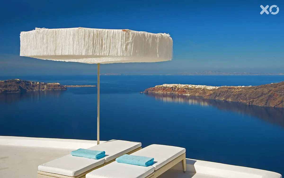 White Santorini