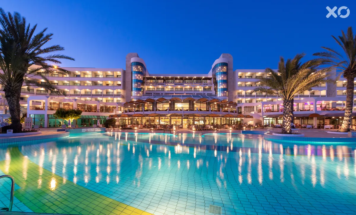 Constantinou Bros Athena Beach Hotel