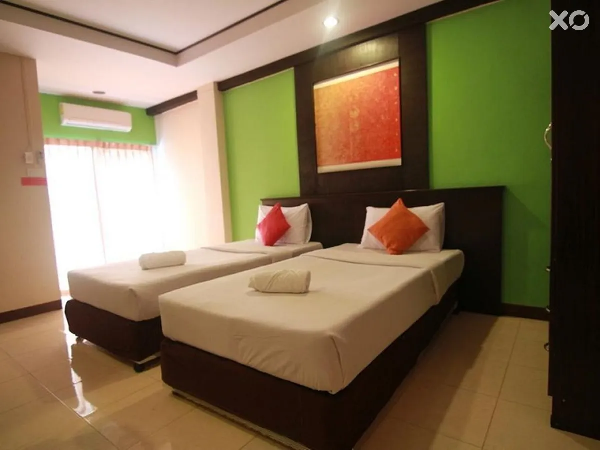Grand Pinnacle Hotel