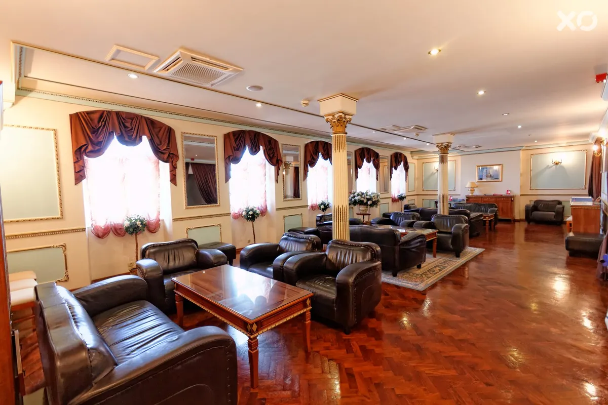Val Hotel
