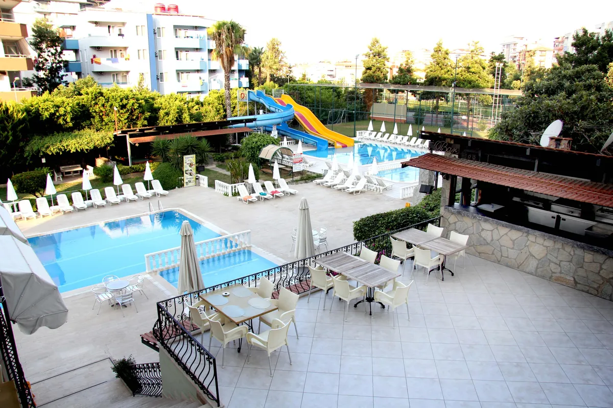 Green Park Hotel