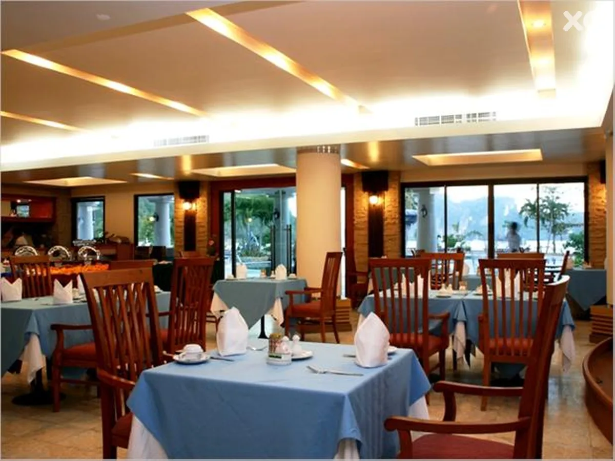 Phi Phi Island Cabana Hotel