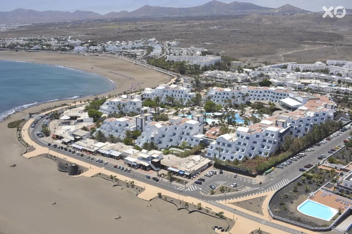 Club Pocillos Apartments