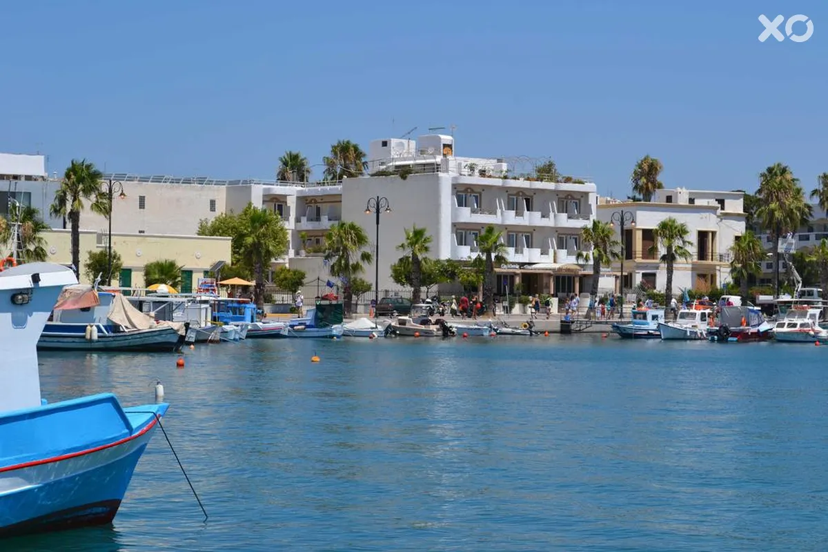 Astron Hotel