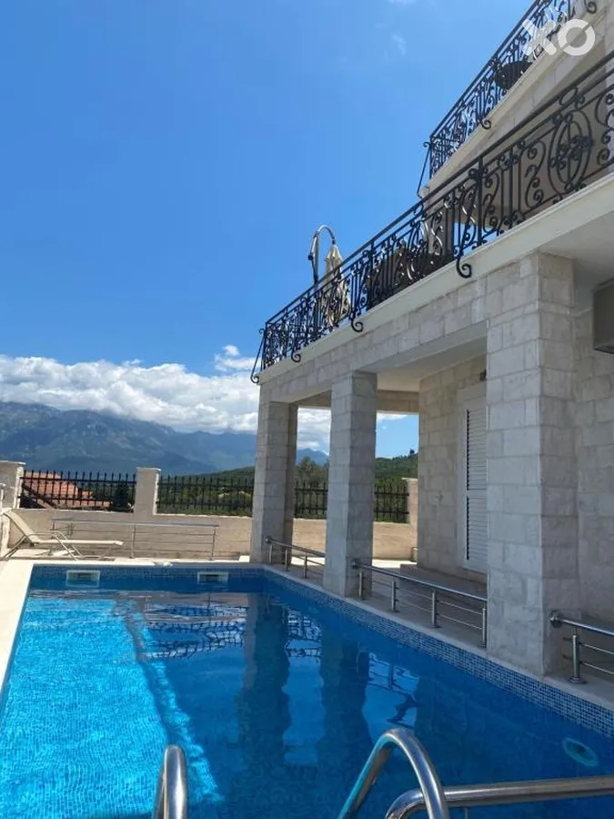 Mare Villa