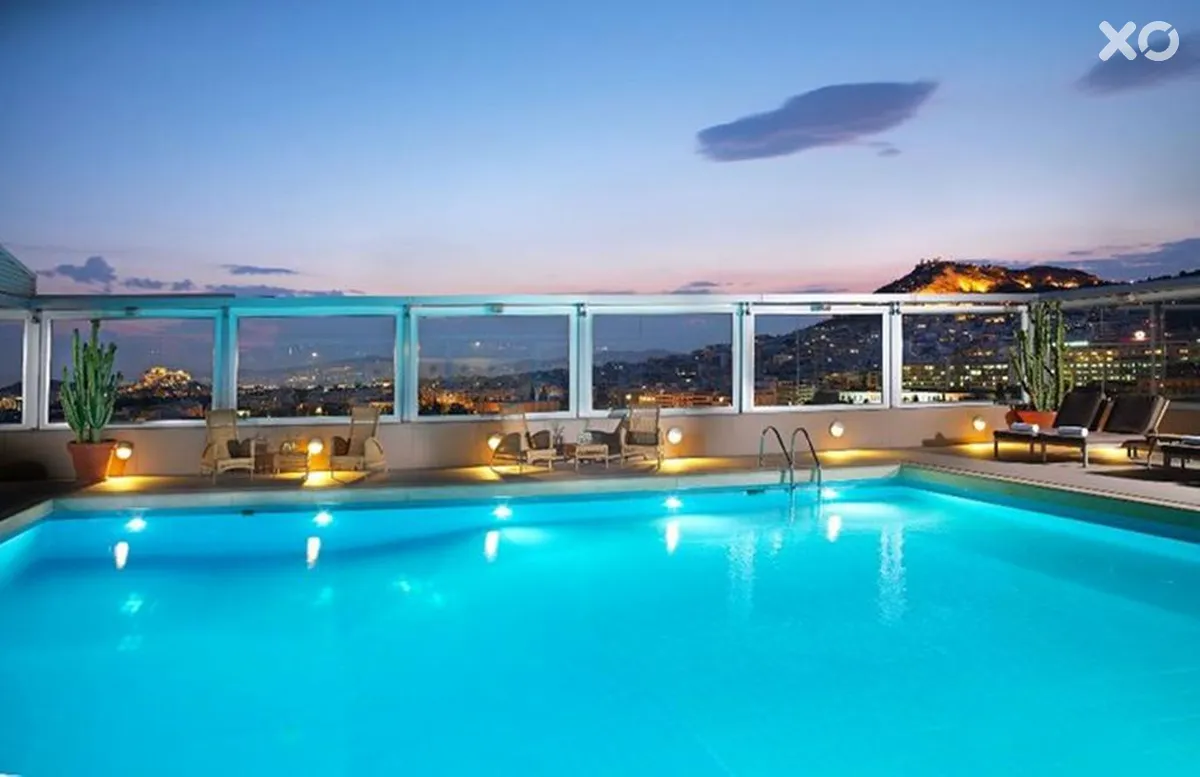 Divani Caravel Hotel
