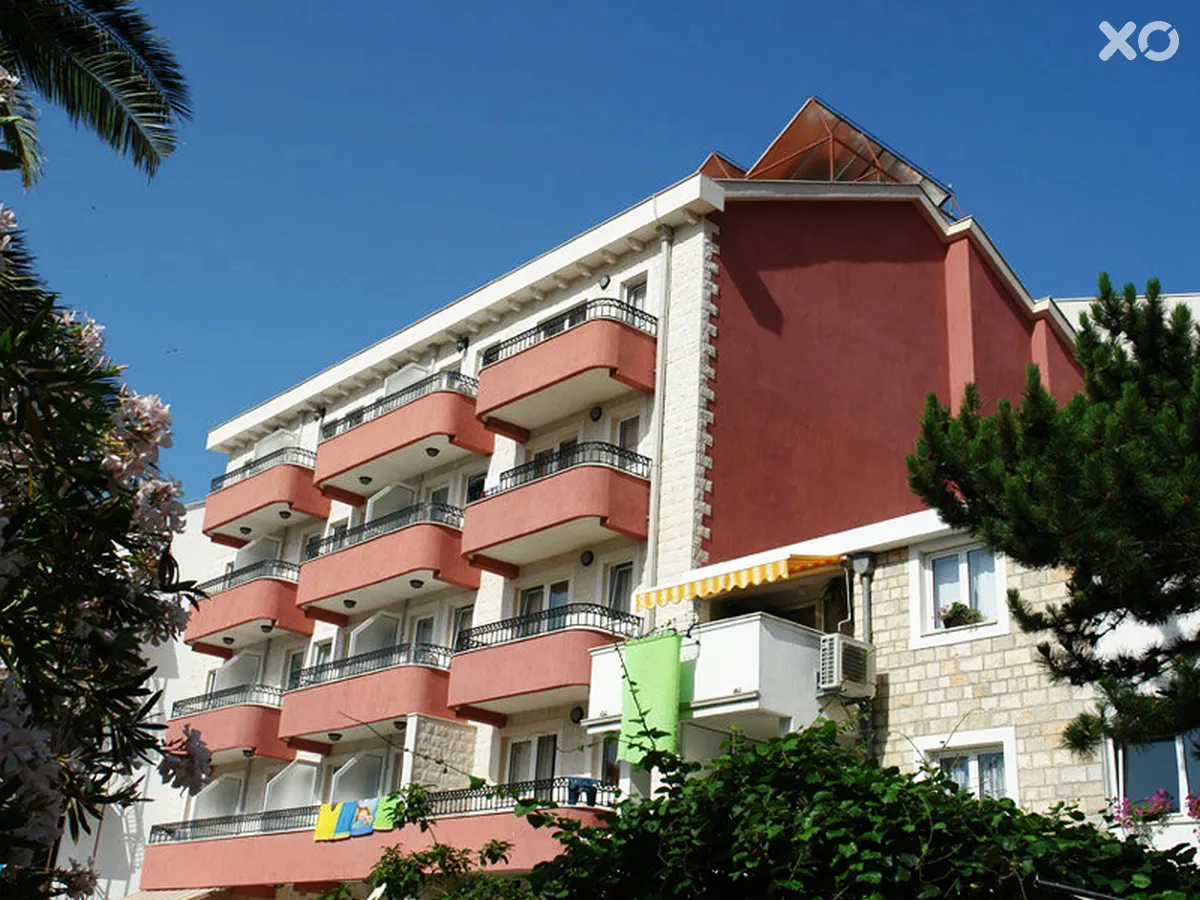 Ivona Apartments