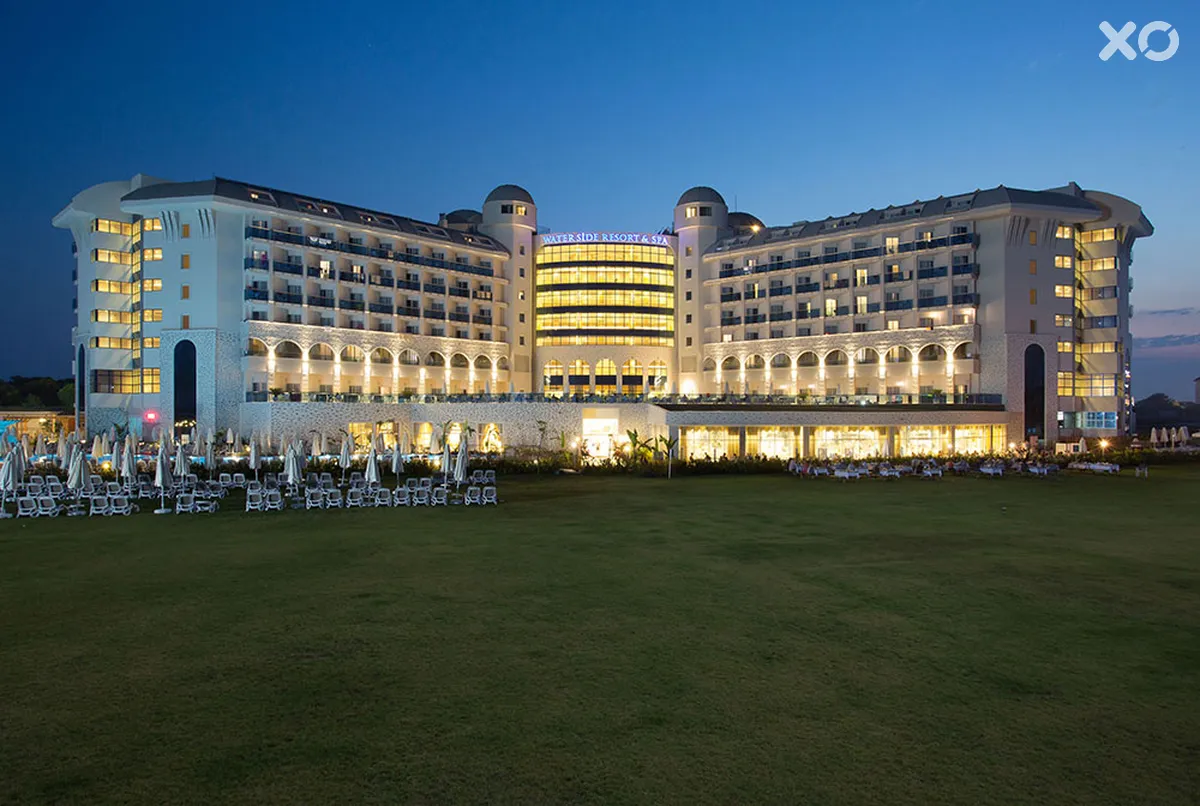 Water Side Resort & Spa