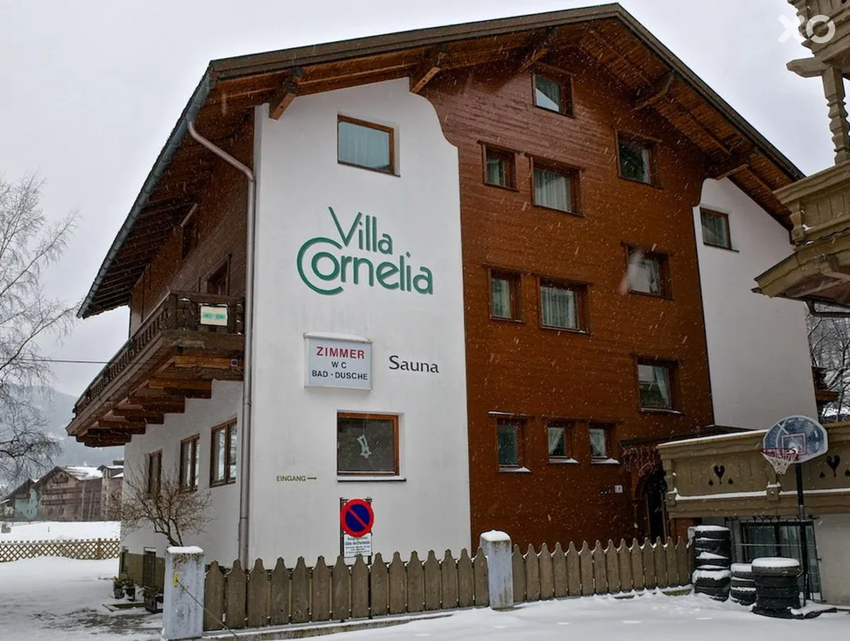 Cornelia Villa Pension