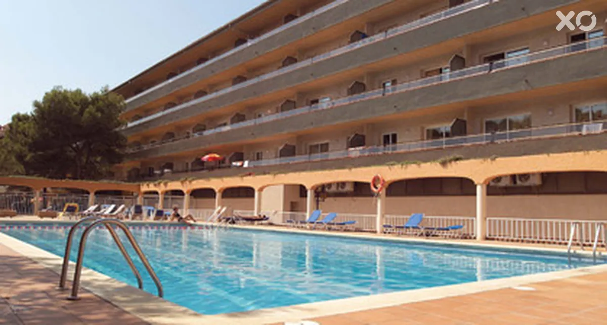 Salles Apartaments La Pineda