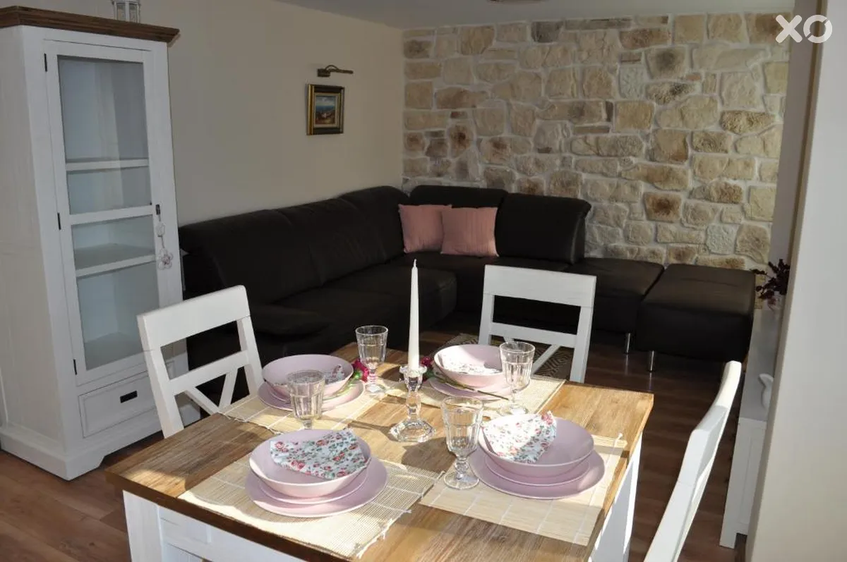 Elea Villa