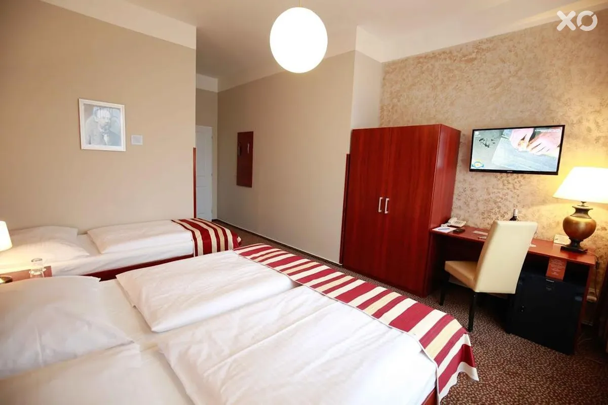 Metropolitan Old Town Hotel