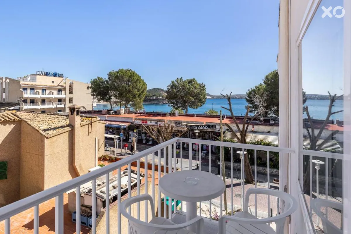 Neptuno Hostal