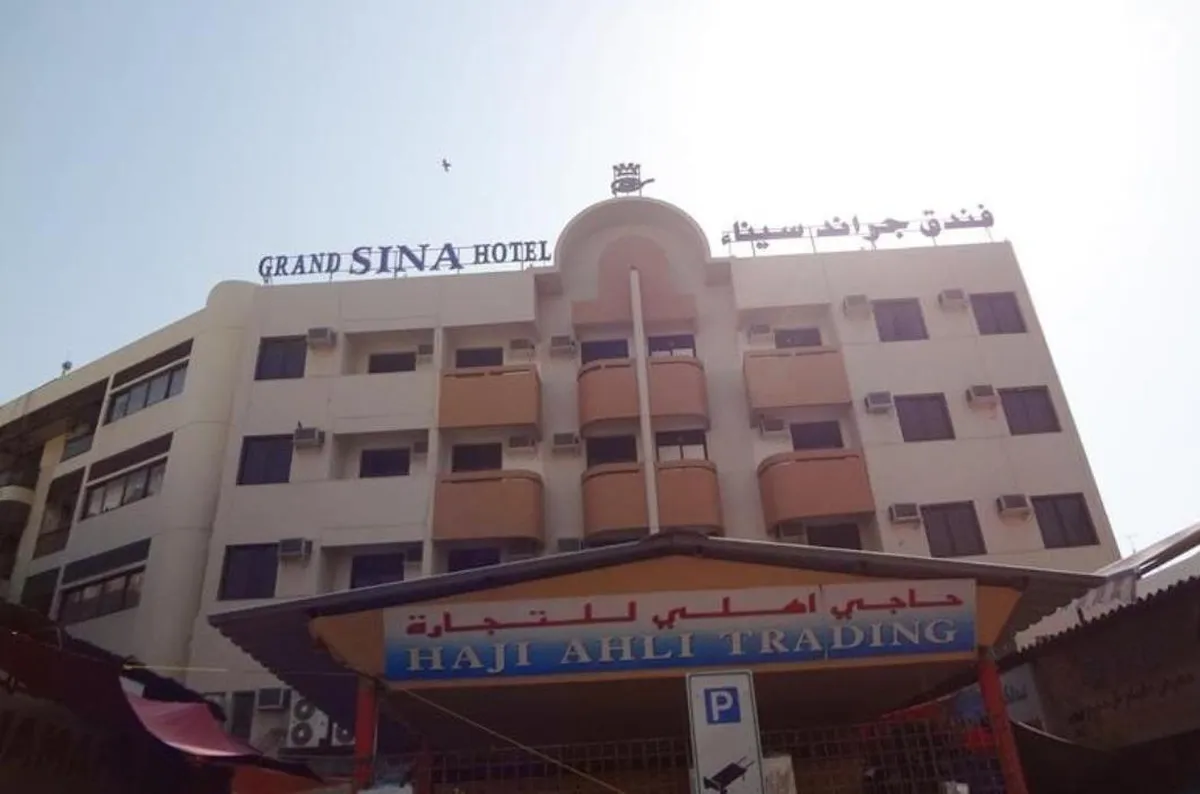 Grand Sina Hotel
