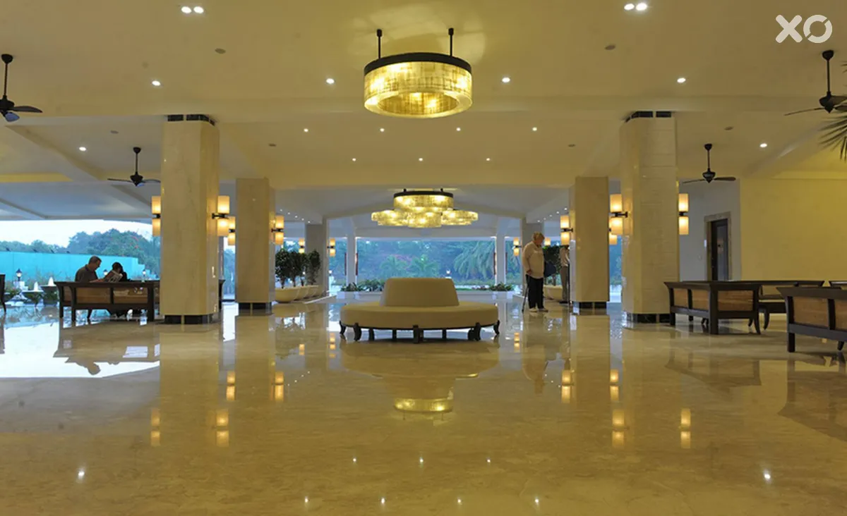Holiday Inn Resort